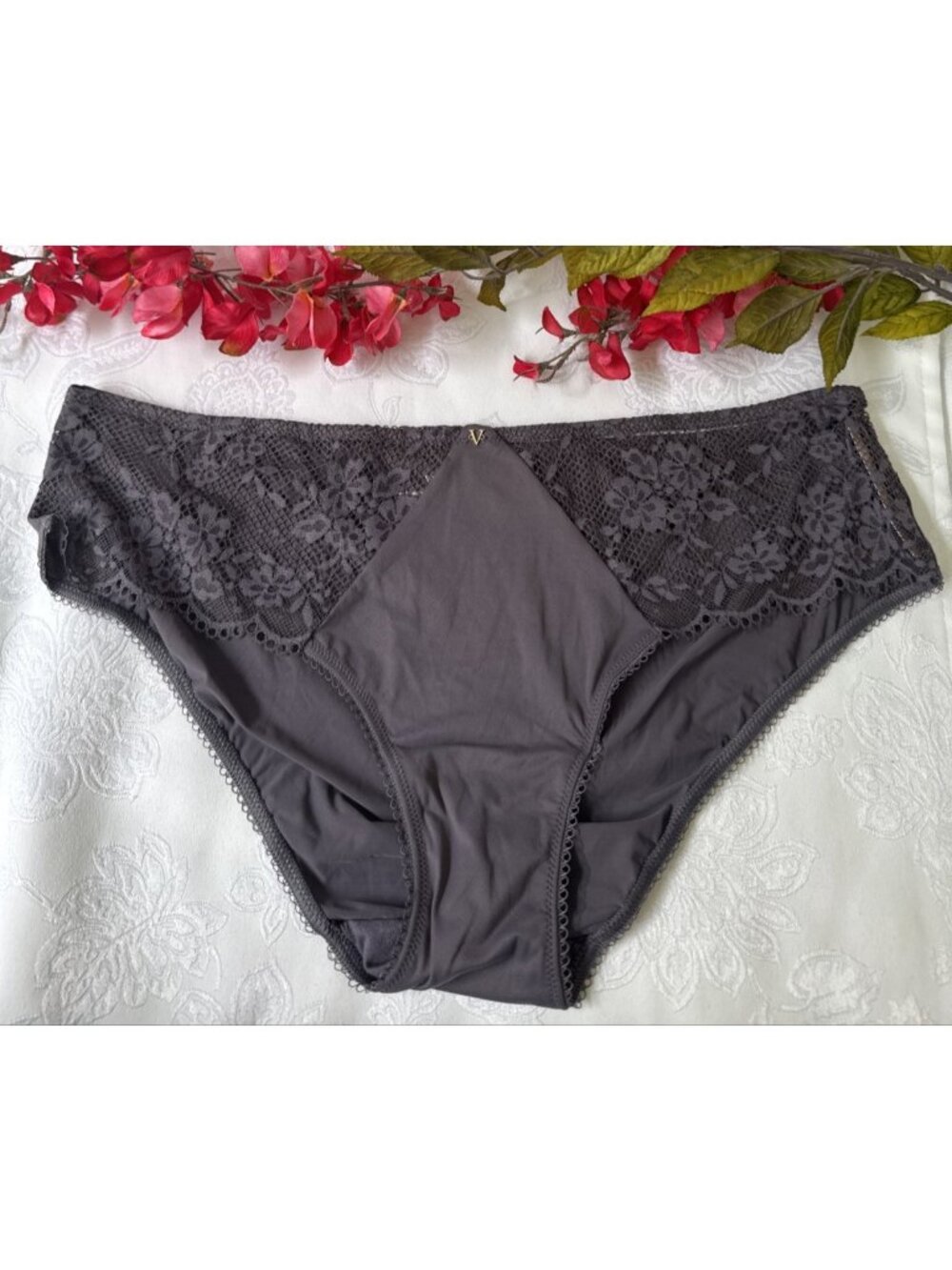 VICTORIA'S SECRET L GRAY SILKY PANEL W LACE CHARM HIPSTER HIPHUGGER PANTIES NWT